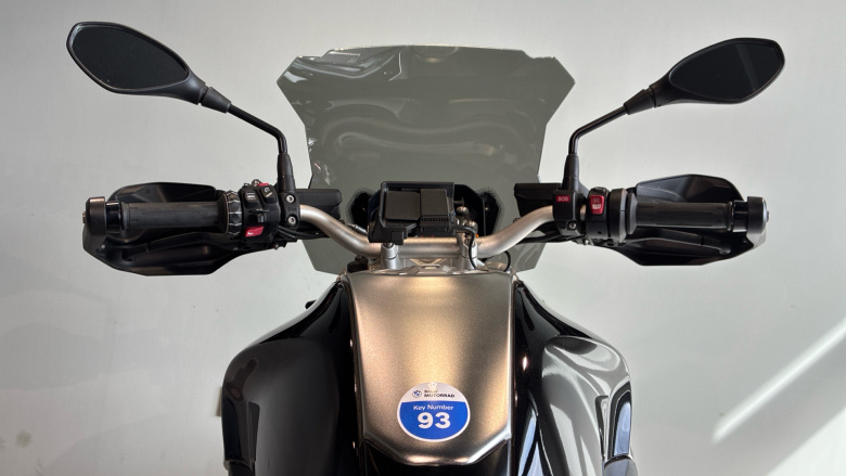 (23MY) BMW R1250 R SE